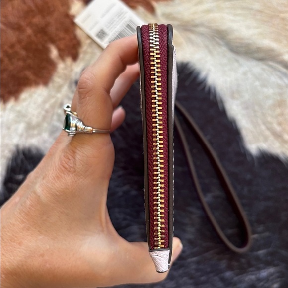 Brand New Kate Spade Colorblock Saffiano Leather L-Zip Medium Wristlet Lilac - Picture 12 of 16